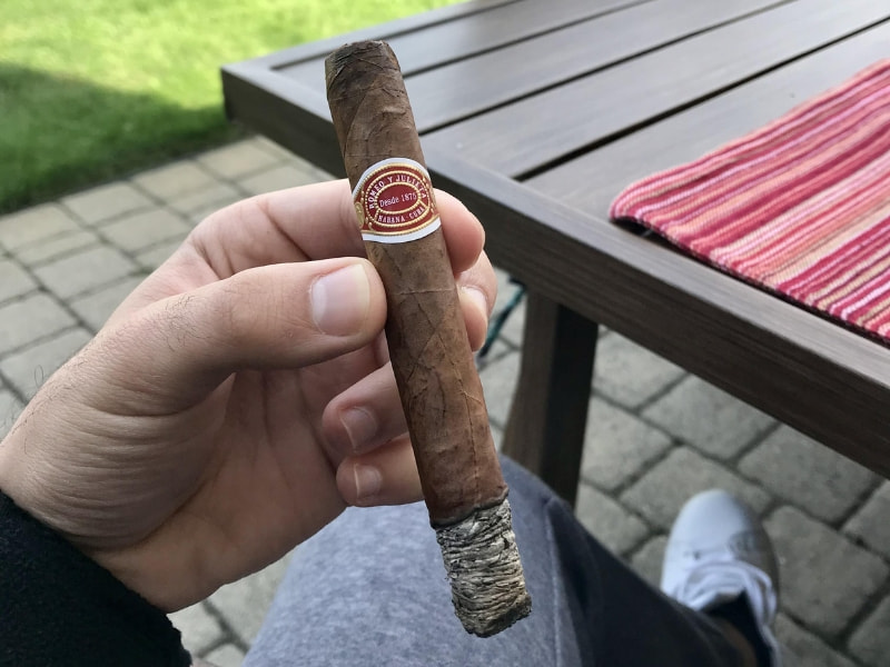 Đánh giá hương vị của xì gà Romeo Y Julieta No2 Tubos